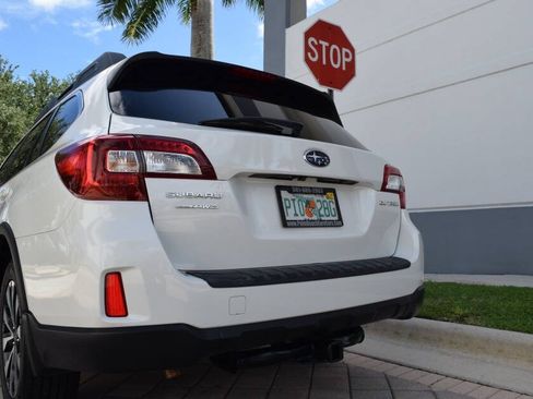 Used 2016 Subaru Outback 2.5i Limited AWD/4WD image 19