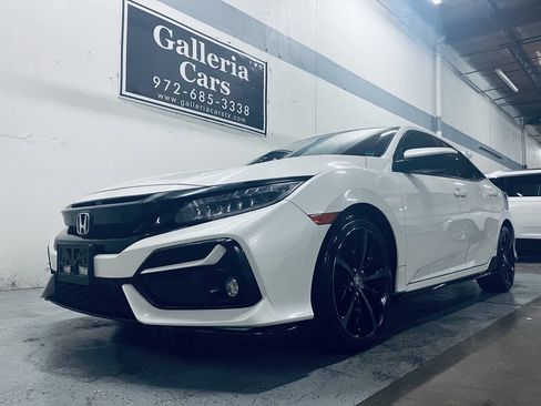 Used 2020 Honda Civic Sport Touring image 2