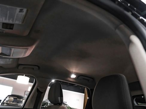 Used 2020 Ford Escape SE AWD/4WD image 28