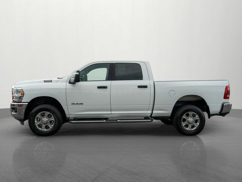 Used 2024 RAM 2500 Big Horn w/ Safety Group AWD/4WD image 4