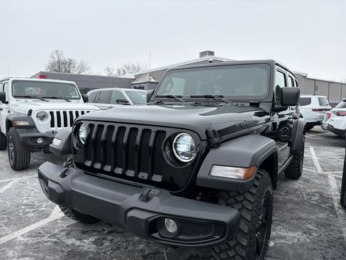 Certified 2022 Jeep Wrangler Unlimited Sport image 3