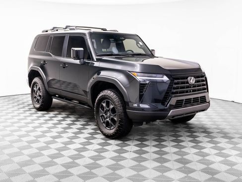 Used 2025 Lexus GX 550 AWD/4WD image 8
