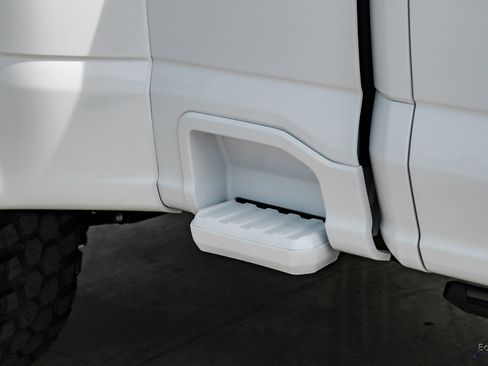 Used 2026 Ford F450 Lariat w/ FX4 Off-Road Package image 36