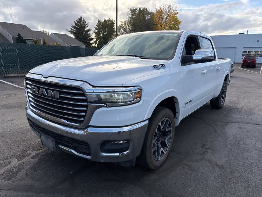 Used 2025 RAM 1500 Laramie AWD/4WD image 3