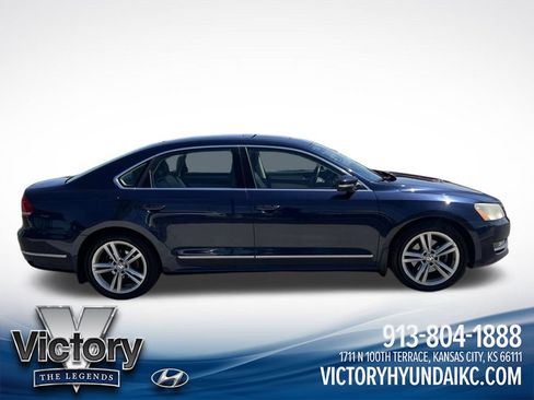 Used 2015 Volkswagen Passat 1.8T FWD image 4