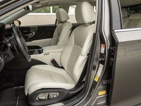 Used 2023 Lexus LS 500 image 11