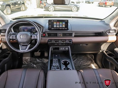 Used 2025 Honda Pilot Elite image 38