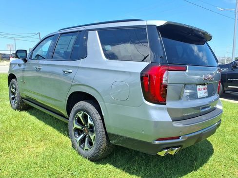 New 2026 GMC Yukon AT4 w/ AT4 Premium Plus Package AWD/4WD image 5