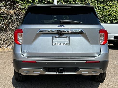 New 2024 Ford Explorer XLT w/ Equipment Group 202A RWD image 5