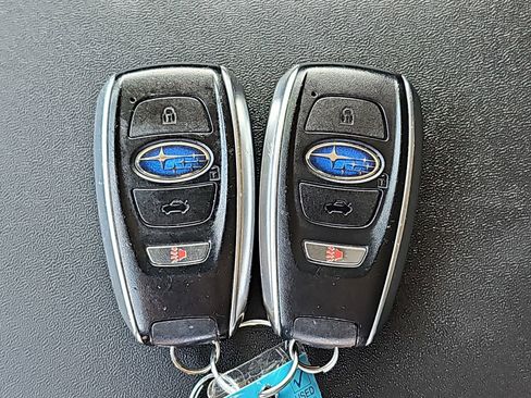 Used 2023 Subaru Outback Limited image 38