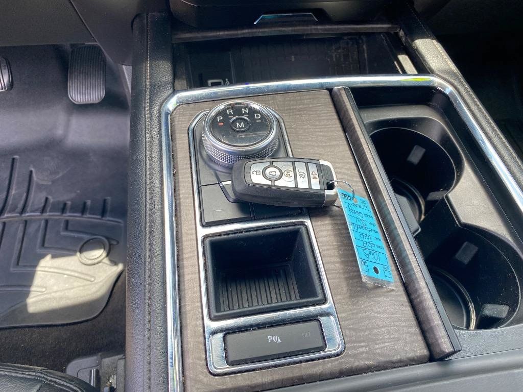 Used 2019 Ford Expedition Limited RWD image 32