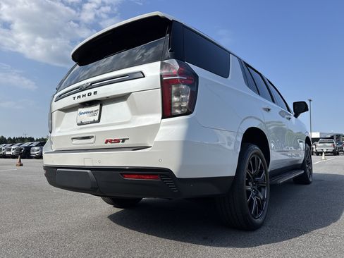 Used 2024 Chevrolet Tahoe RST w/ Luxury Package AWD/4WD image 10