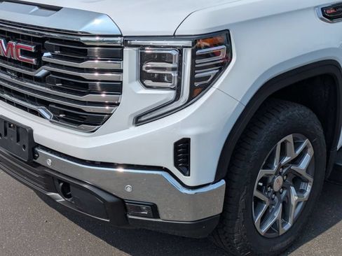 New 2026 GMC Sierra 1500 SLT w/ SLT Premium Plus Package AWD/4WD image 9