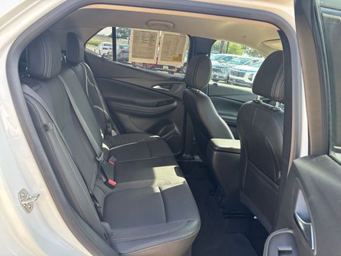 Used 2025 Buick Encore GX Preferred FWD image 24
