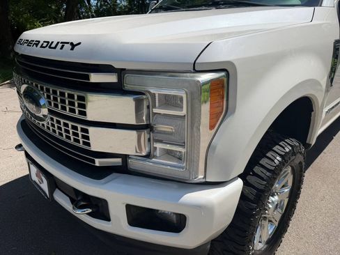 Used 2017 Ford F250 Platinum w/ Platinum Ultimate Package AWD/4WD image 63