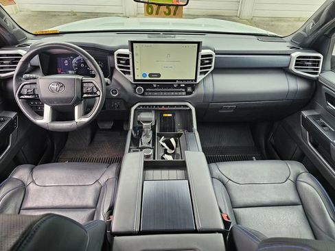 Used 2024 Toyota Tundra Platinum AWD/4WD image 24