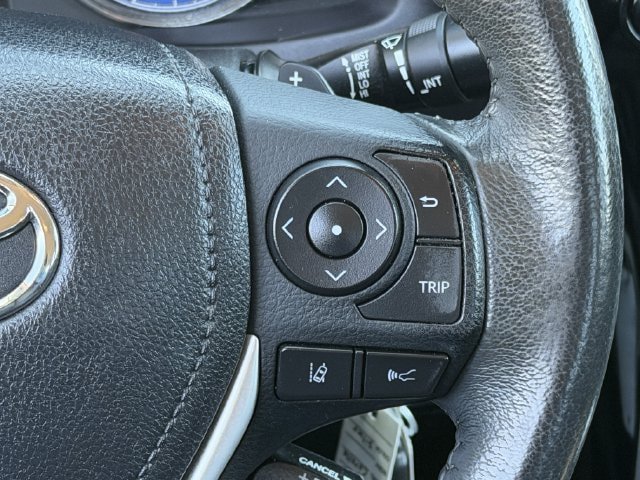 Used 2017 Toyota Corolla SE FWD image 14