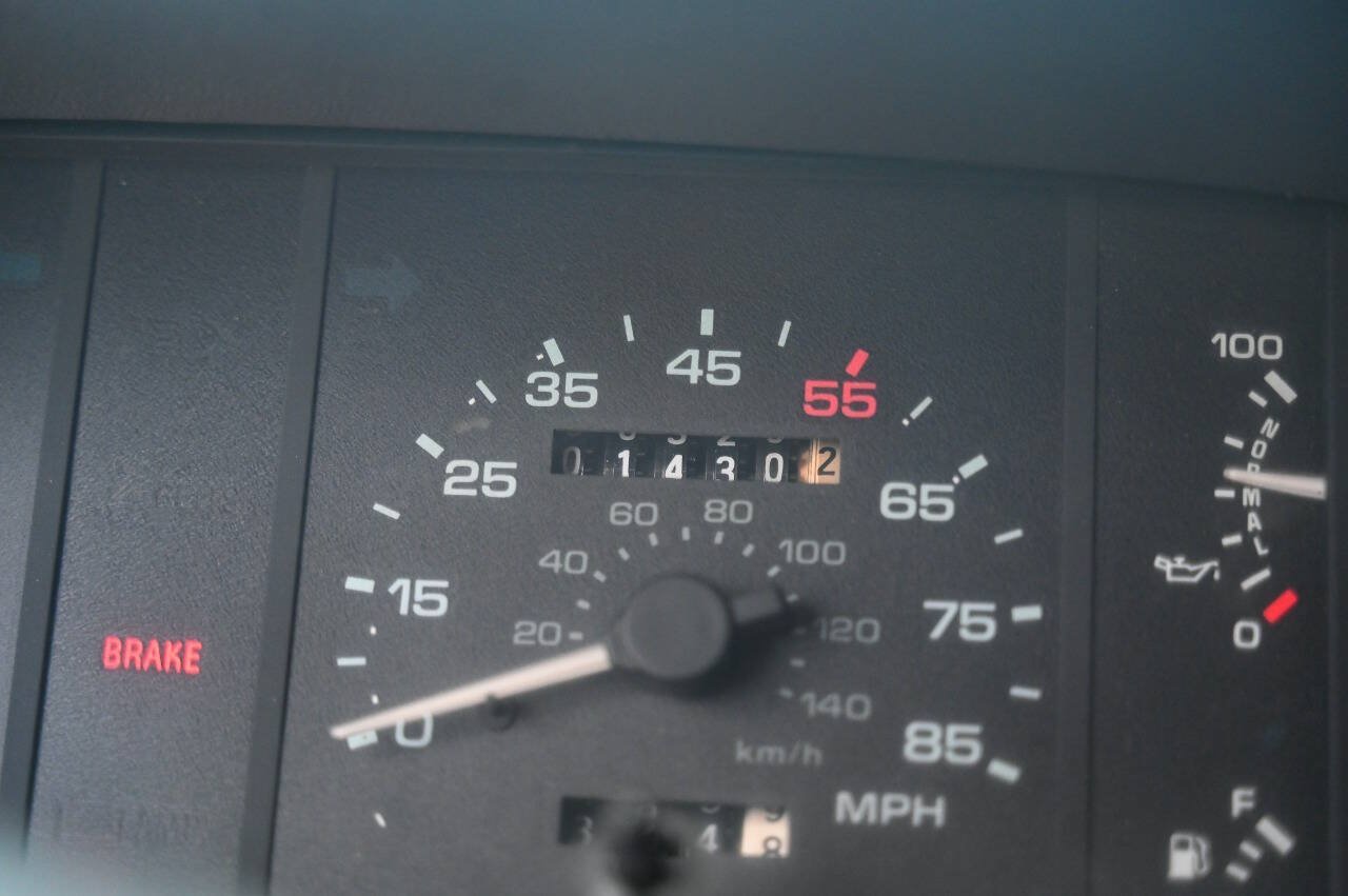 Used 1989 Ford Mustang LX RWD image 78