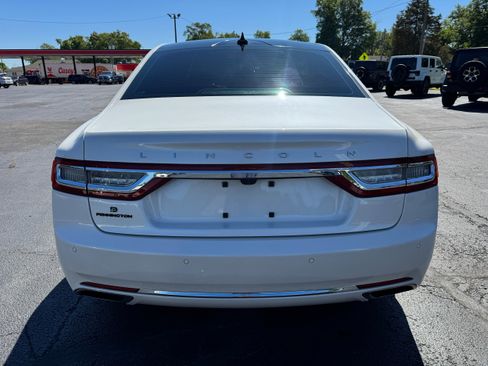 Used 2018 Lincoln Continental Reserve AWD/4WD image 5