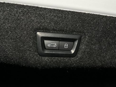 Used 2024 BMW 530i xDrive image 7