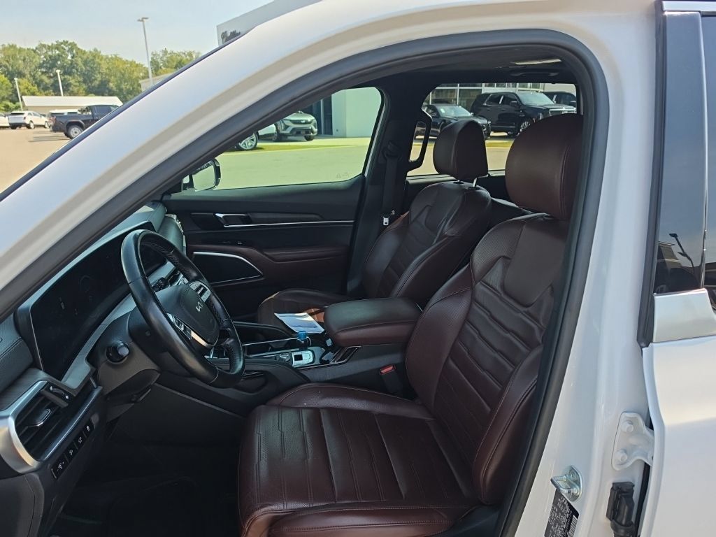 Used 2024 Kia Telluride SX Prestige w/ Towing Package AWD/4WD image 26