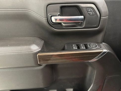 Used 2022 Chevrolet Silverado 1500 RST image 11