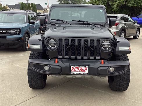 Used 2021 Jeep Gladiator Mojave AWD/4WD image 2