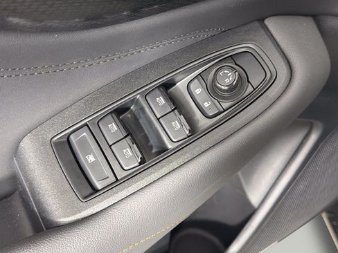 Used 2025 Subaru Outback Wilderness AWD/4WD image 7