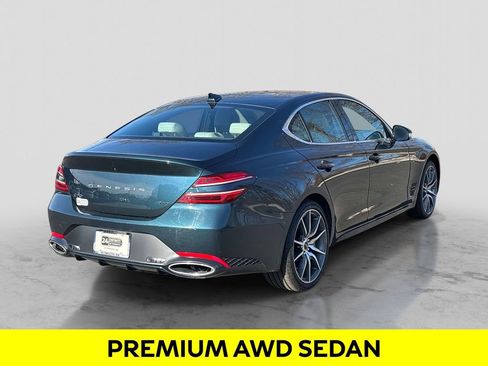 Used 2024 Genesis G70 2.5T image 5