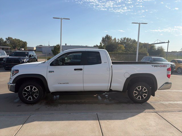 Used 2019 Toyota Tundra SR5 AWD/4WD image 4