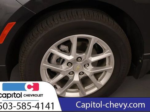 Used 2022 Chevrolet Equinox LT AWD/4WD image 9