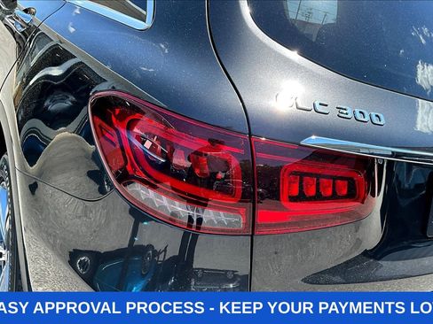 Used 2021 Mercedes-Benz GLC 300 w/ Premium Package image 29