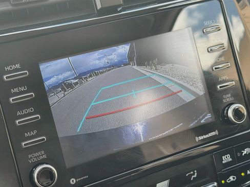 Used 2022 Toyota Prius AWD image 22