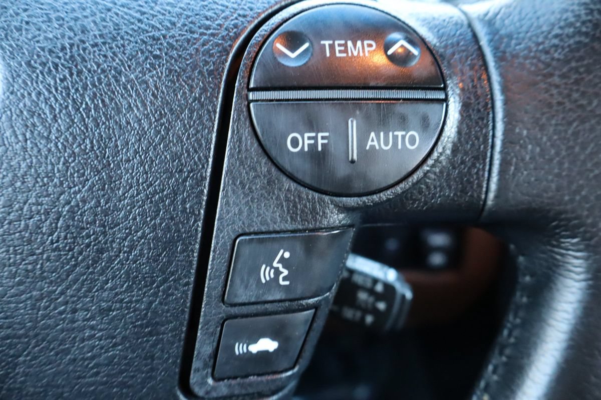 Used 2013 Toyota Sequoia Platinum AWD/4WD image 33