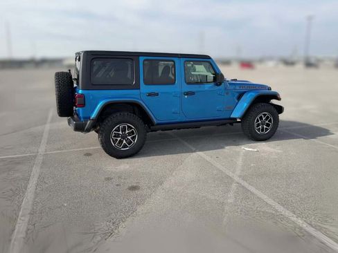 New 2025 Jeep Wrangler Unlimited Rubicon image 13