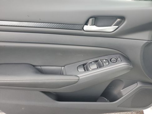 New 2025 Nissan Altima 2.5 SV w/ SV Premium Package image 18