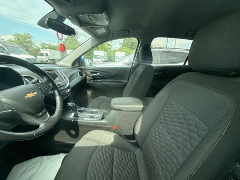 Used 2019 Chevrolet Equinox LT FWD image 8
