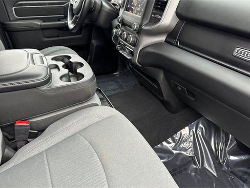Used 2024 RAM 2500 Big Horn w/ Bed Utility Group image 19