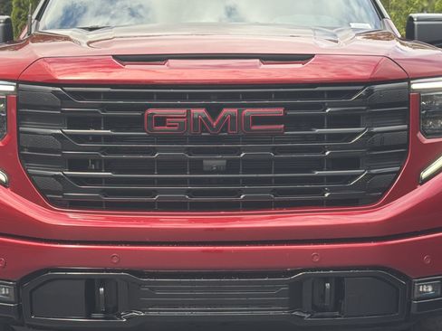 Used 2024 GMC Sierra 1500 Elevation w/ Elevation Premium Package AWD/4WD image 20