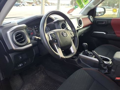 Used 2021 Toyota Tacoma SR5 image 19