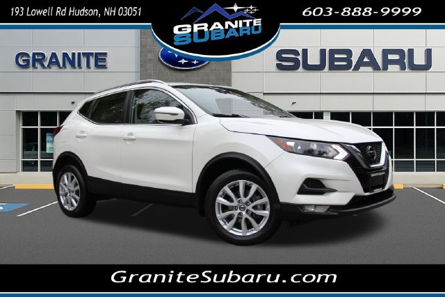 Used 2020 Nissan Rogue Sport SV w/ All-Weather Package AWD/4WD image 1