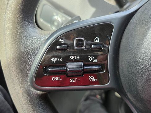 Used 2019 Mercedes-Benz Sprinter 170 image 31