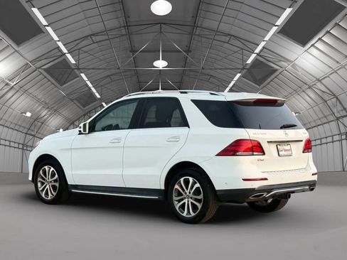 Used 2019 Mercedes-Benz GLE 400 4MATIC image 5