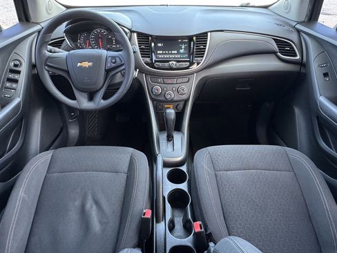 Used 2017 Chevrolet Trax LS image 10