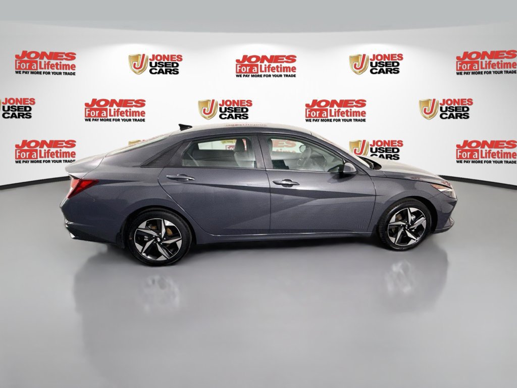Certified 2023 Hyundai Elantra SEL w/ Convenience Package FWD image 18