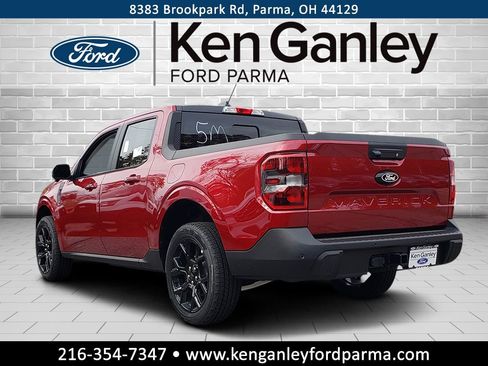 New 2025 Ford Maverick Lariat w/ Black Appearance Package image 7