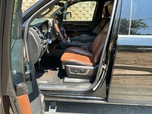Used 2019 RAM 1500 Limited AWD/4WD image 10
