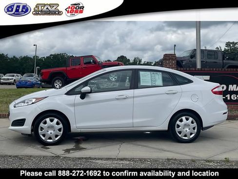 Used 2019 Ford Fiesta S FWD image 3