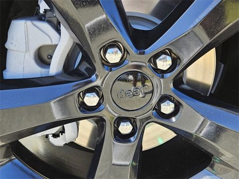 New 2025 Jeep Grand Cherokee Limited w/ Luxury Tech Group II image 20