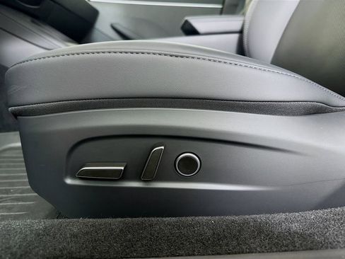 Used 2025 Tesla Model 3 Long Range RWD image 19